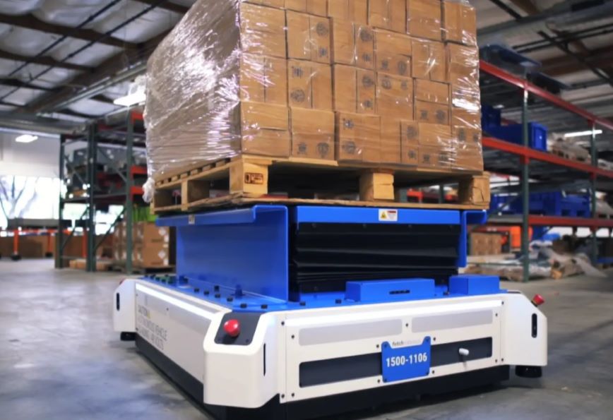 Integrated Pallet Robot for Warehouses, Centers - Inside Autonomous Vehicles