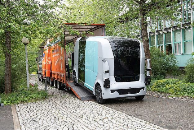 UNICARagil Driverless Truck