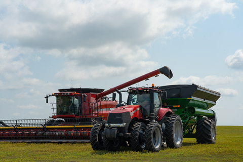 Driverless Ag Technology Demo'd on Case IH Magnum Tractors - Inside  Autonomous Vehicles