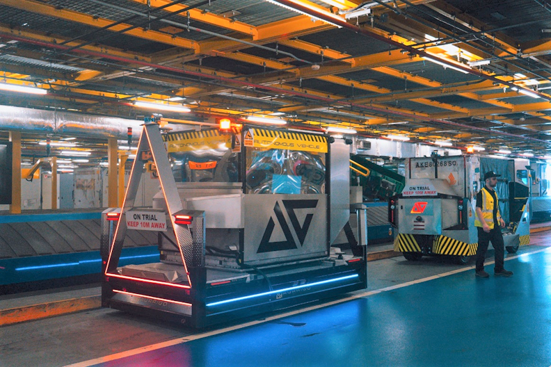 Aurrigo's airport AVs are the AutoDolly (foreground) and Auto-DollyTug (background).